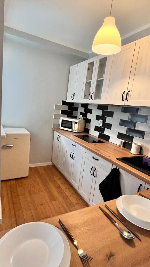 Apartament Z Widokiem Na Spodek Katowice Bagian luar foto