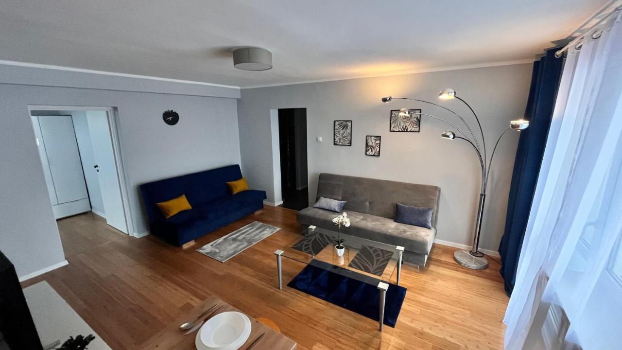 Apartament Z Widokiem Na Spodek Katowice Bagian luar foto