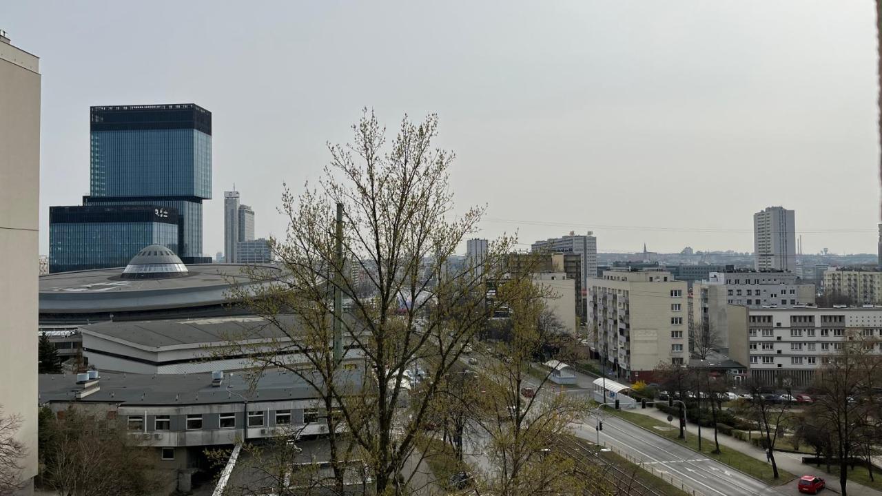Apartament Z Widokiem Na Spodek Katowice Bagian luar foto