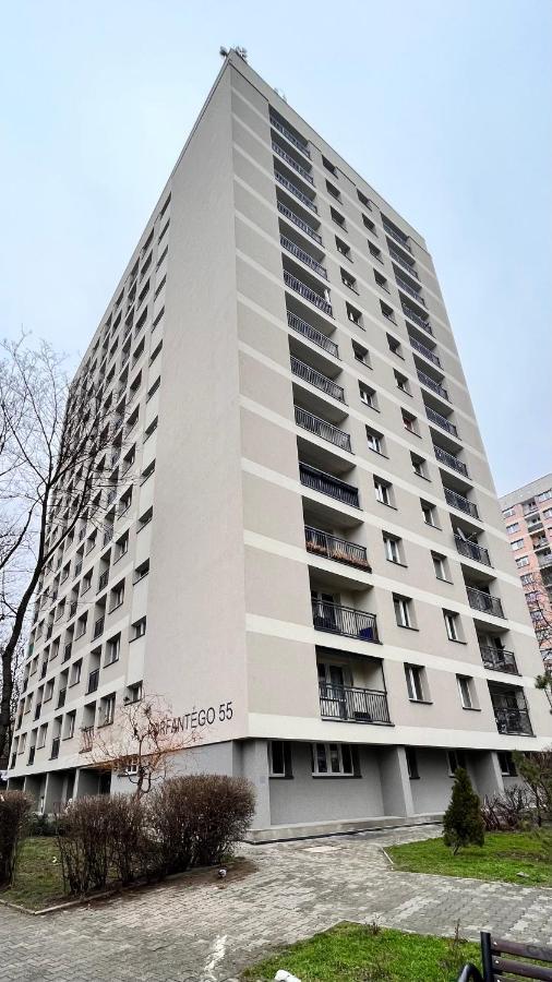 Apartament Z Widokiem Na Spodek Katowice Bagian luar foto
